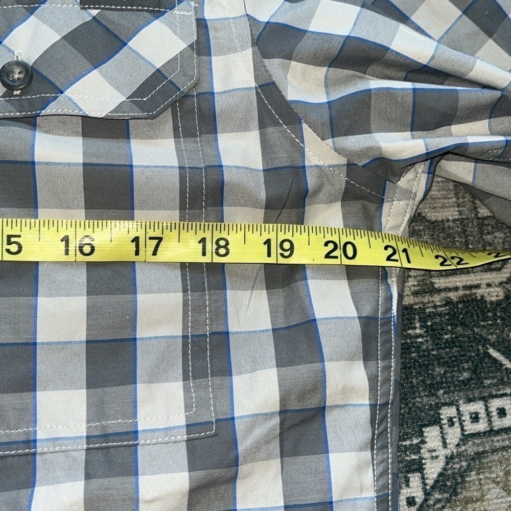 Eddie Bauer men’s checkered button down shirt size medium - Picture 6 of 8